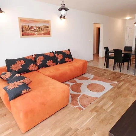 Delta Apartment *