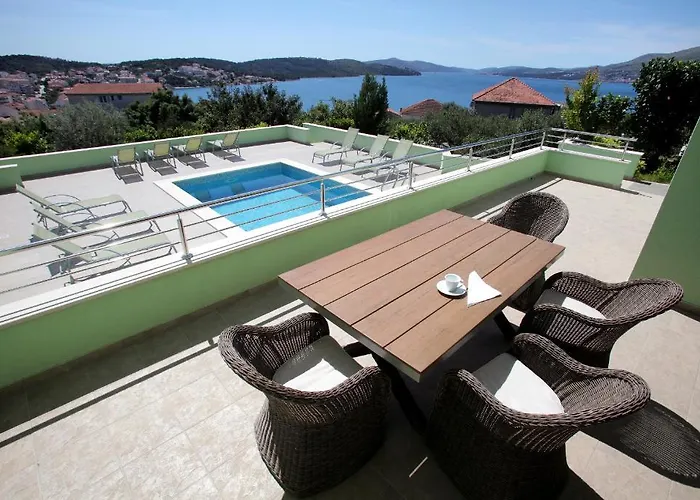 Delta * Trogir