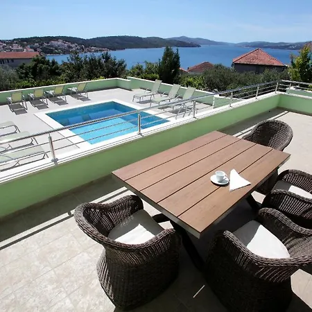 Delta * Trogir